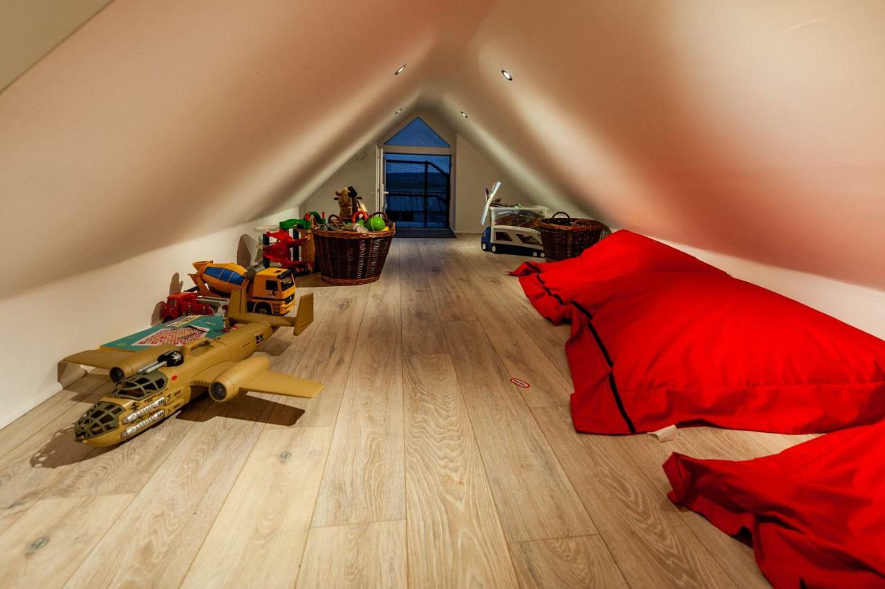 Ocean View,Kinsale, Hosted By Exquisite Holiday Homes, Sleeps 22 ภายนอก รูปภาพ